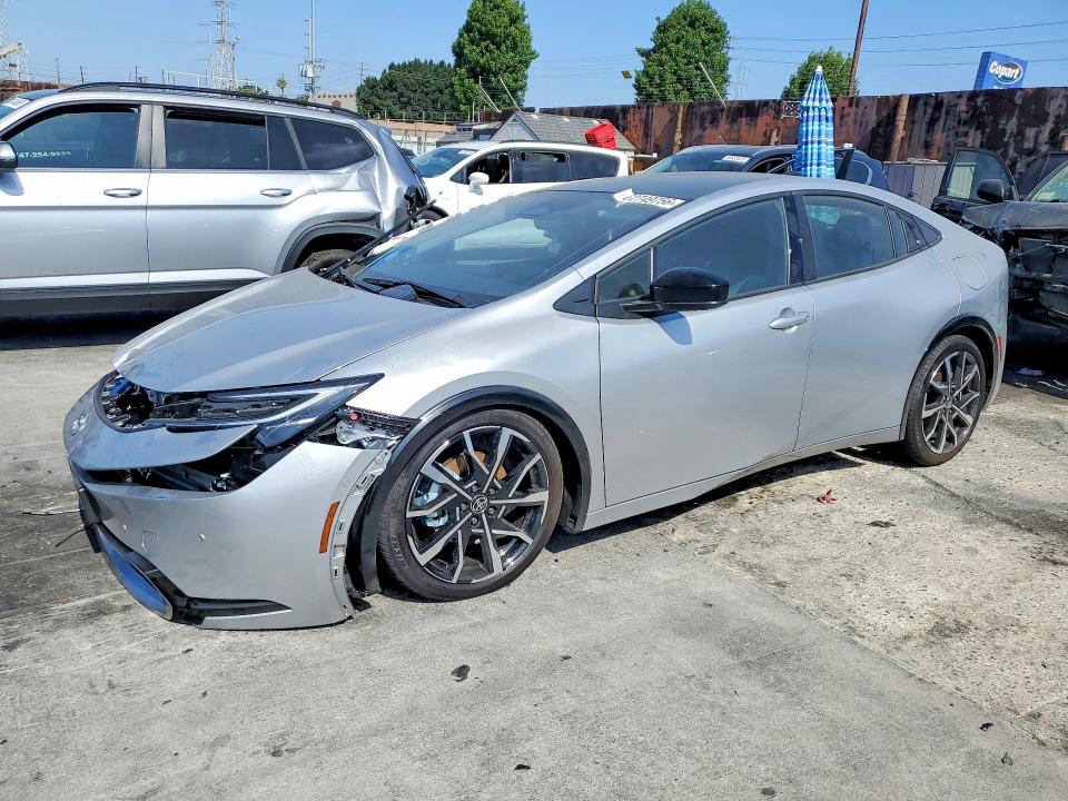 Продажа на аукционе авто 2026 Toyota Prius Plug-in Hybrid, vin: JTDACACU0T3072111, номер лота: 62749756