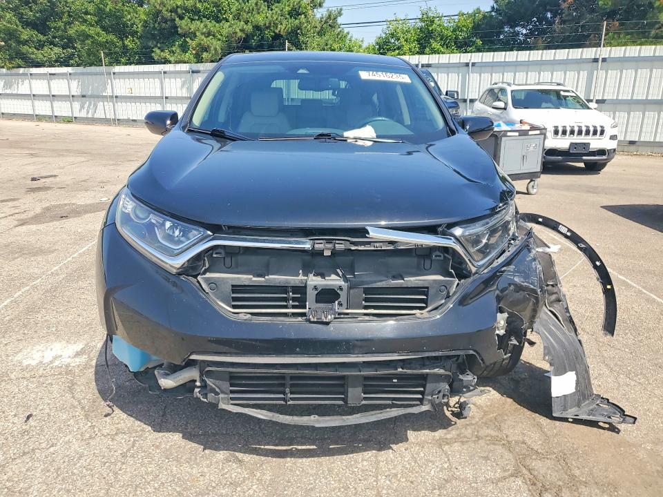 74516235 :رقم المزاد ، 7FARW2H81JE104290 vin ، 2018 Honda Cr-v مزاد بيع