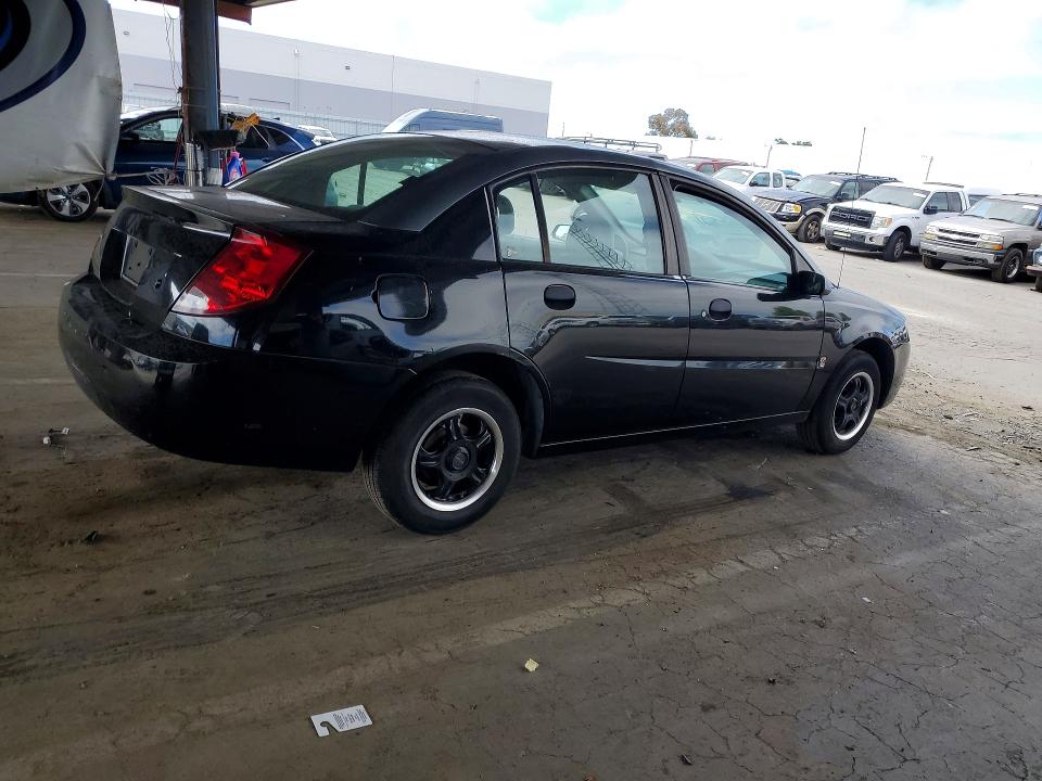 61808526 :رقم المزاد ، 1G8AG52F03Z172246 vin ، 2003 Saturn Ion مزاد بيع