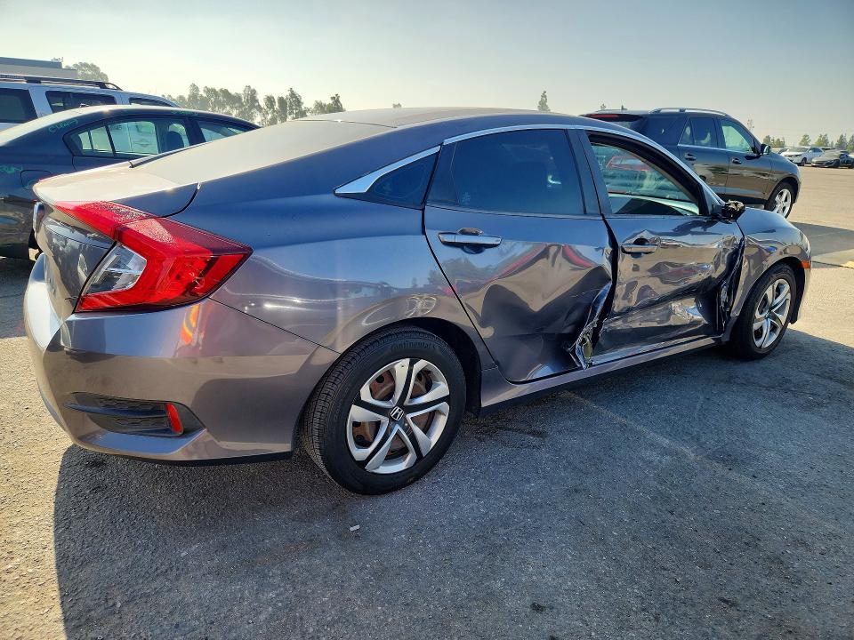 Продаж на аукціоні авто 2017 Honda Civic, vin: 2HGFC2F56HH518252, номер лоту: 63177356