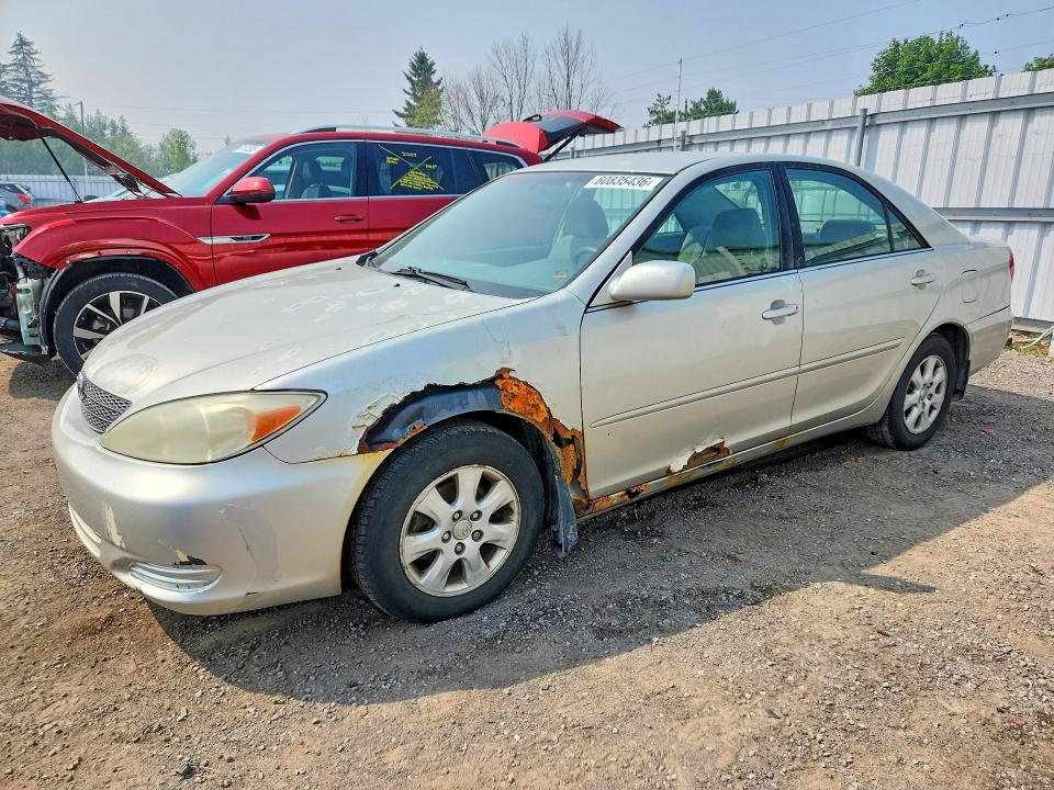 2004 Toyota Camry მანქანა იყიდება აუქციონზე, vin: 4T1BF32KX4U577118, აუქციონის ნომერი: 60835436