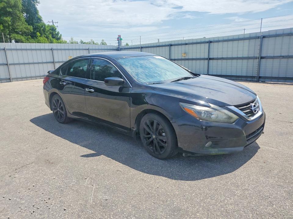2017 Nissan Altima მანქანა იყიდება აუქციონზე, vin: 1N4AL3AP9HC168809, აუქციონის ნომერი: 60131946