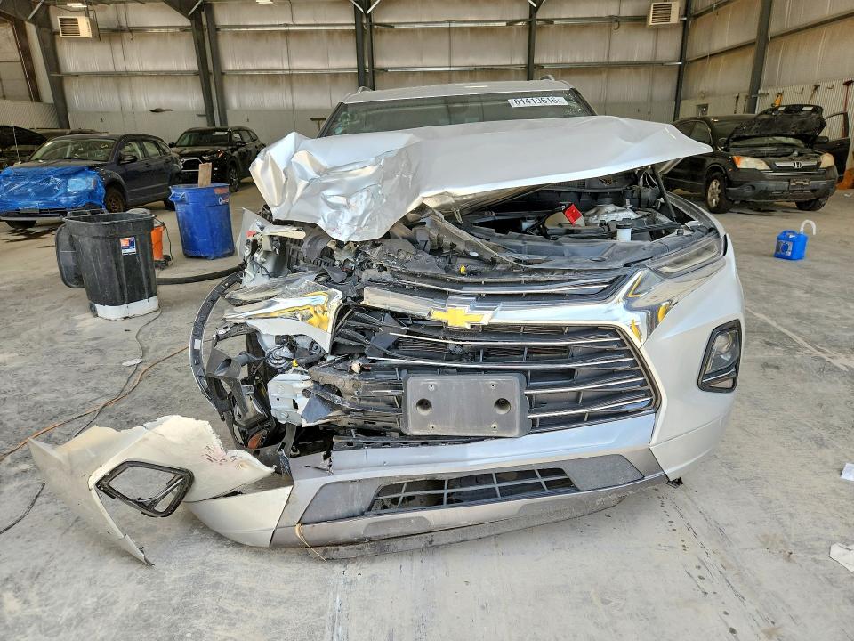 61419616 :رقم المزاد ، 3GNKBKRS2KS671305 vin ، 2019 Chevrolet Blazer مزاد بيع