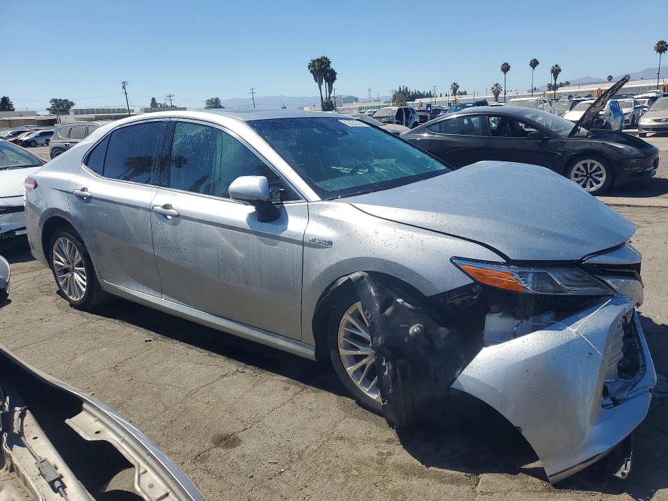 Продажа на аукционе авто 2018 Toyota Camry Hybrid, vin: 4T1B21HK7JU006222, номер лота: 59945926