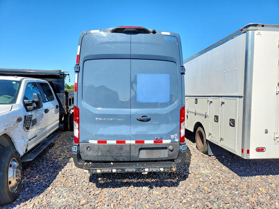61804596 :رقم المزاد ، 1FTBR3X80LKB28002 vin ، 2020 Ford Transit مزاد بيع