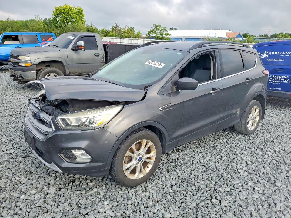 Продажа на аукционе авто 2017 Ford Escape, vin: 1FMCU0GDXHUE31956, номер лота: 62762276