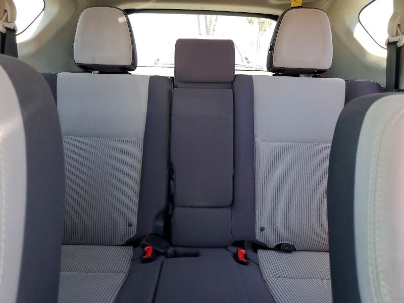 61704856 :رقم المزاد ، JTMWFREV1FD068651 vin ، 2015 Toyota Rav4 مزاد بيع