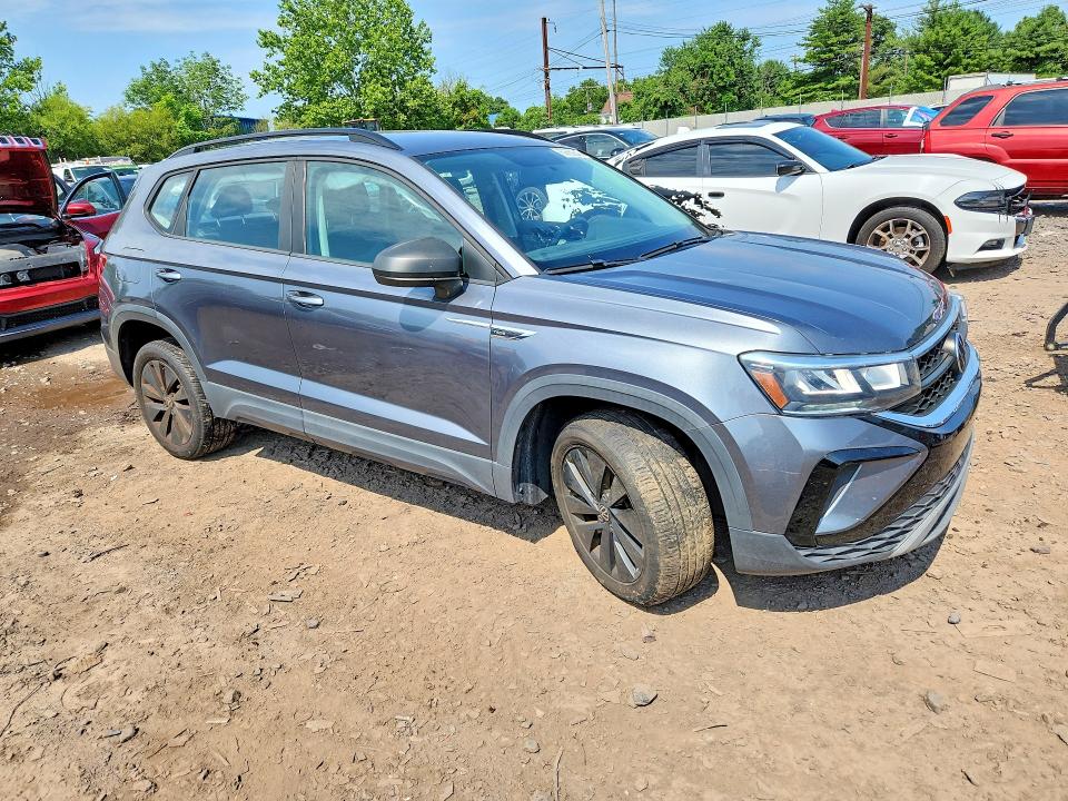 Продаж на аукціоні авто 2022 Volkswagen Taos, vin: 3VVCX7B29NM052006, номер лоту: 60669246