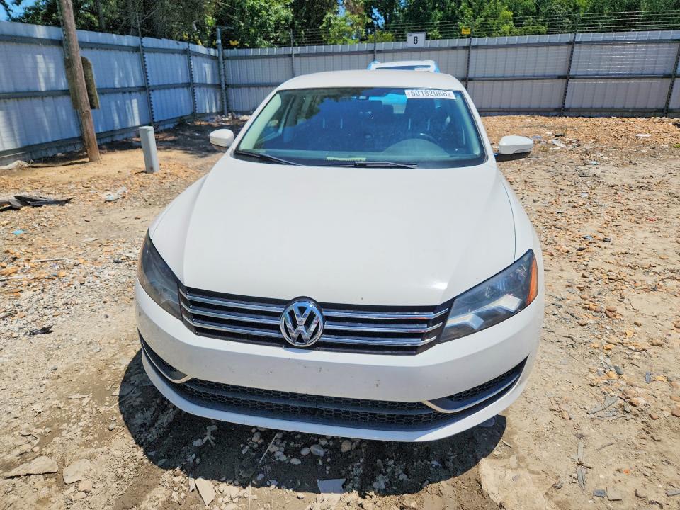 60182086 :رقم المزاد ، 1VWAT7A34EC023619 vin ، 2014 Volkswagen Passat مزاد بيع