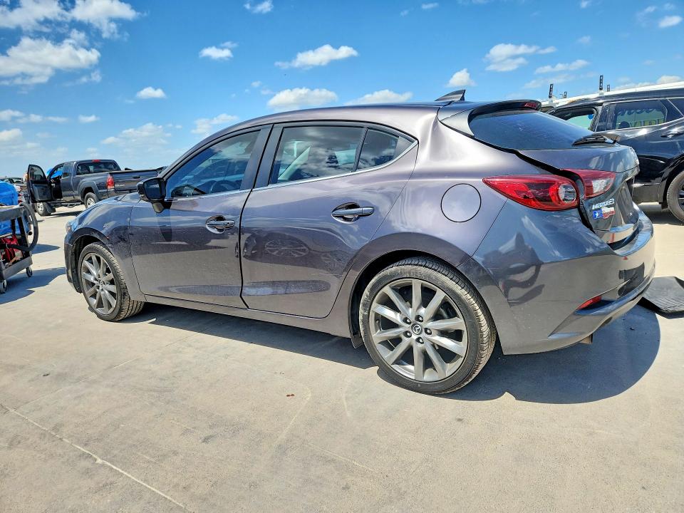 2018 Mazda 3 მანქანა იყიდება აუქციონზე, vin: 3MZBN1M37JM256362, აუქციონის ნომერი: 59615216