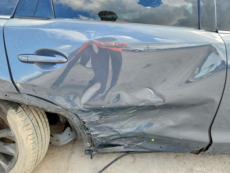 62094846 :رقم المزاد ، JM3TCBDY9N0609747 vin ، 2022 Mazda Cx-9 مزاد بيع