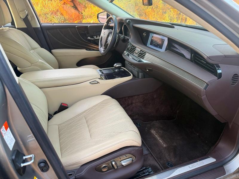 2018 Lexus Ls მანქანა იყიდება აუქციონზე, vin: JTHB5LFF7J5003830, აუქციონის ნომერი: 63435046