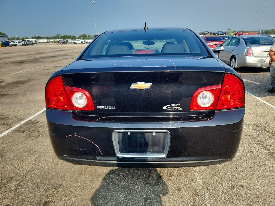 61046116 :رقم المزاد ، 1G1ZB5EBXAF245811 vin ، 2010 Chevrolet Malibu مزاد بيع