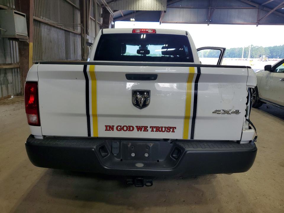 61580706 :رقم المزاد ، 1C6RR7XT4NS213316 vin ، 2022 Ram 1500 Classic مزاد بيع