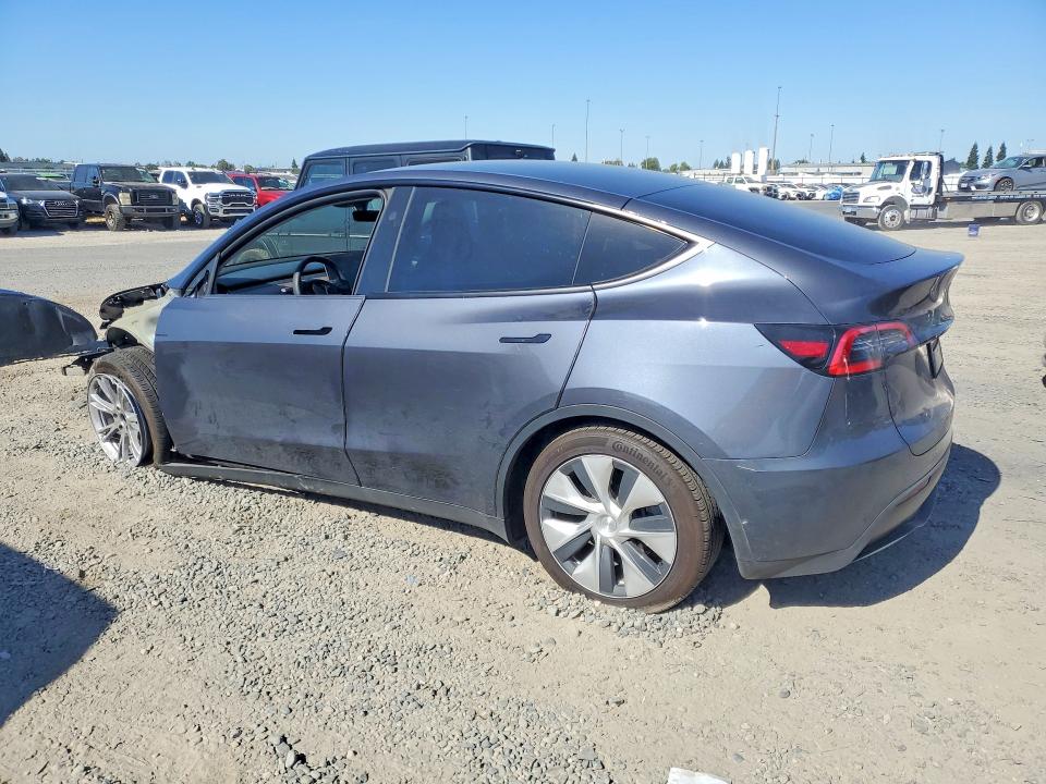 60227136 :رقم المزاد ، 7SAYGDEE8PF966878 vin ، 2023 Tesla Model Y مزاد بيع