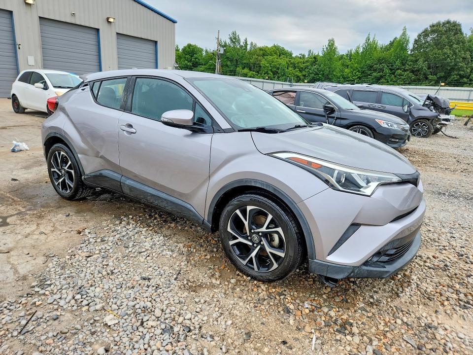 62303466 :رقم المزاد ، NMTKHMBX8JR055988 vin ، 2018 Toyota C-hr مزاد بيع