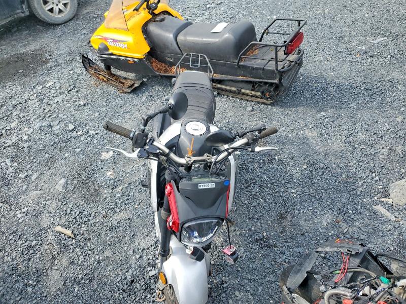 58036276 :رقم المزاد ، LEHPCB226NR600498 vin ، 2022 Cf Moto Scooter مزاد بيع