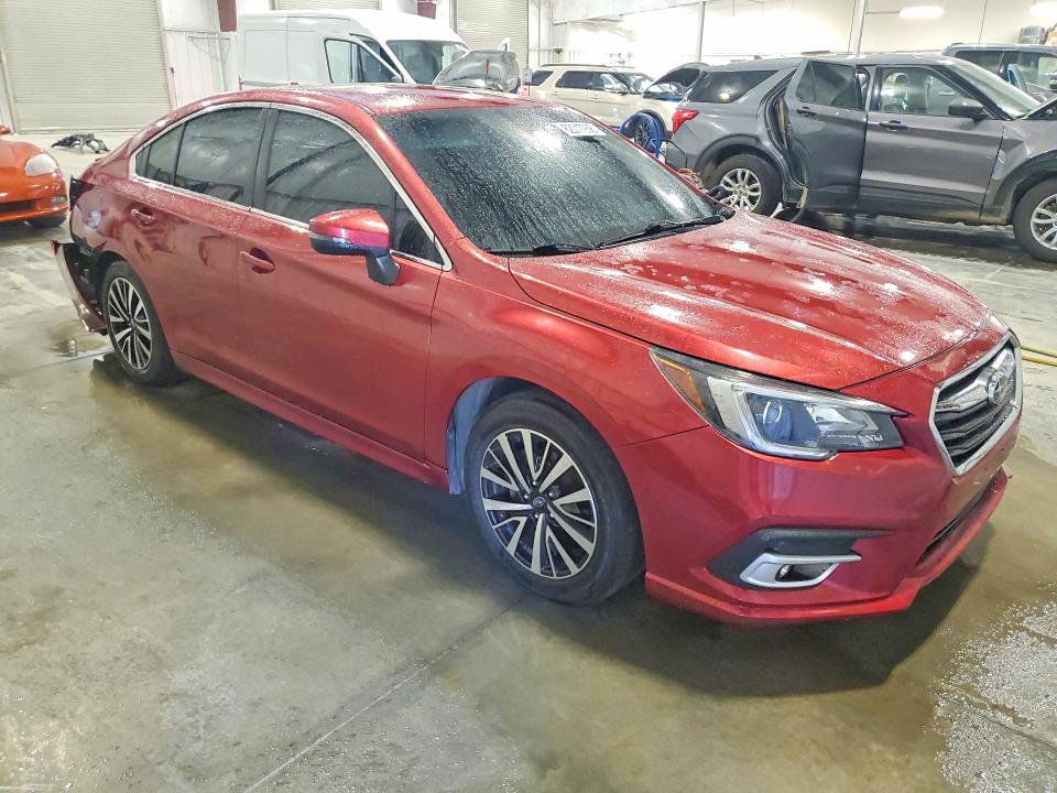 62317956 :رقم المزاد ، 4S3BNAF62K3040447 vin ، 2019 Subaru Legacy مزاد بيع