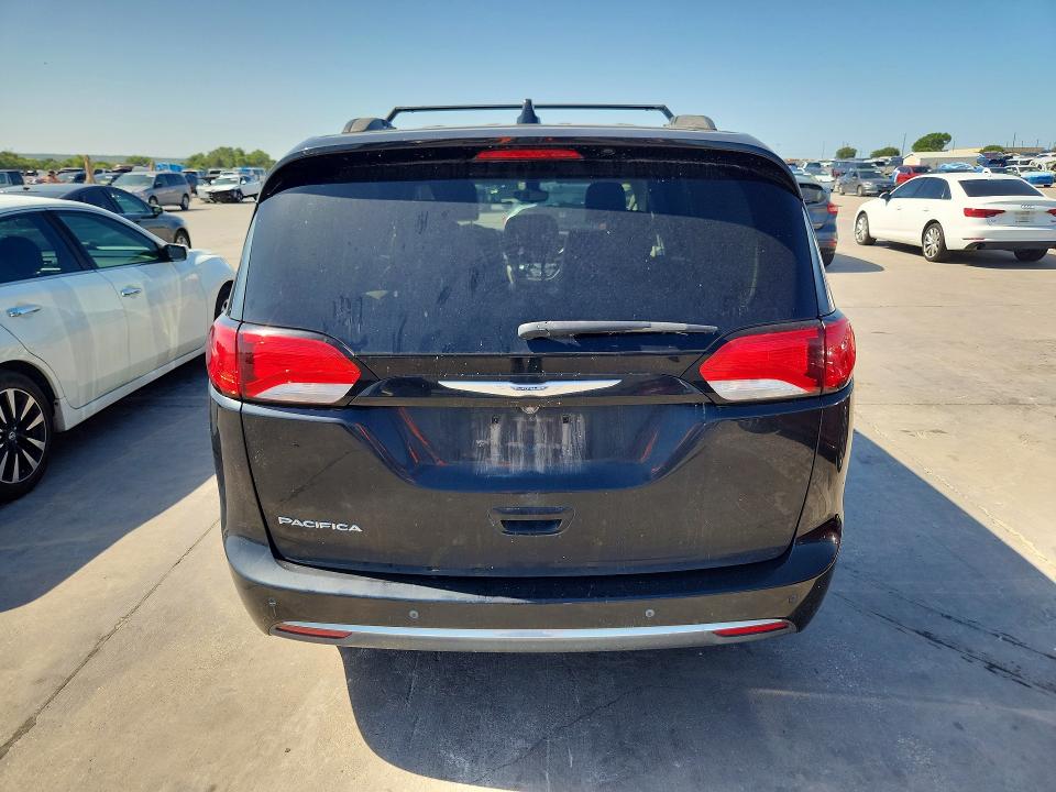 62121296 :رقم المزاد ، 2C4RC1BG1HR794376 vin ، 2017 Chrysler Pacifica مزاد بيع