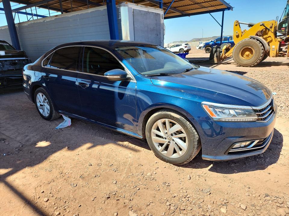 2018 Volkswagen Passat 4d 2.0t Highl მანქანა იყიდება აუქციონზე, vin: 1VWBA7A3XJC020082, აუქციონის ნომერი: 62465026