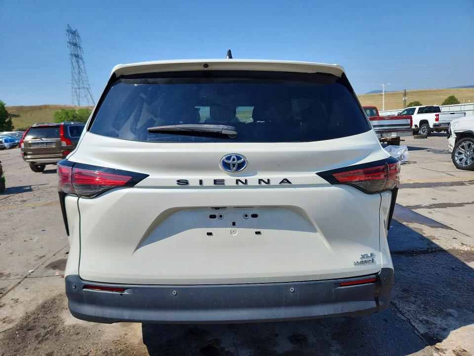 59556746 :رقم المزاد ، 5TDYRKEC1MS044115 vin ، 2021 Toyota Sienna مزاد بيع