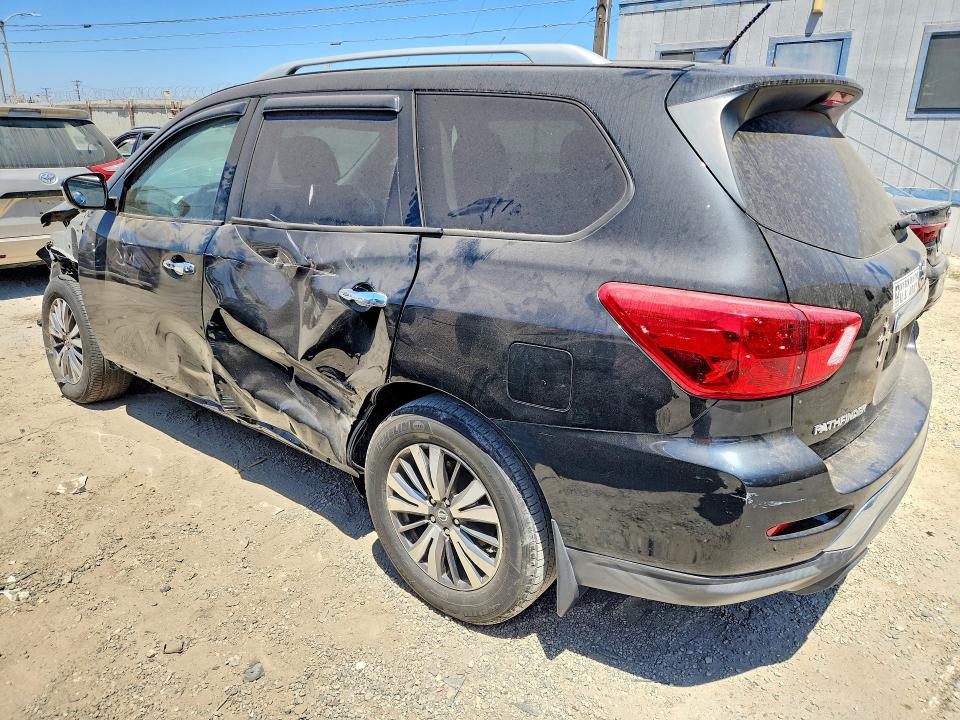 Продажа на аукционе авто 2018 Nissan Pathfinder, vin: 5N1DR2MN6JC661679, номер лота: 63604896