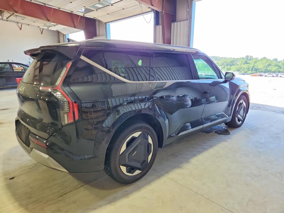 58927566 :رقم المزاد ، KNDADFS52R6029045 vin ، 2024 Kia Ev9 مزاد بيع