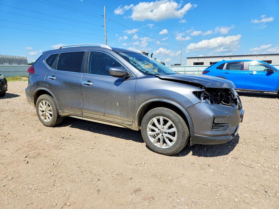 60581336 :رقم المزاد ، JN8AT2MVXJW301262 vin ، 2018 Nissan Rogue مزاد بيع