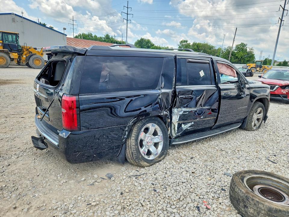 2017 Chevrolet Suburban მანქანა იყიდება აუქციონზე, vin: 1GNSKJKC1HR276704, აუქციონის ნომერი: 60865976