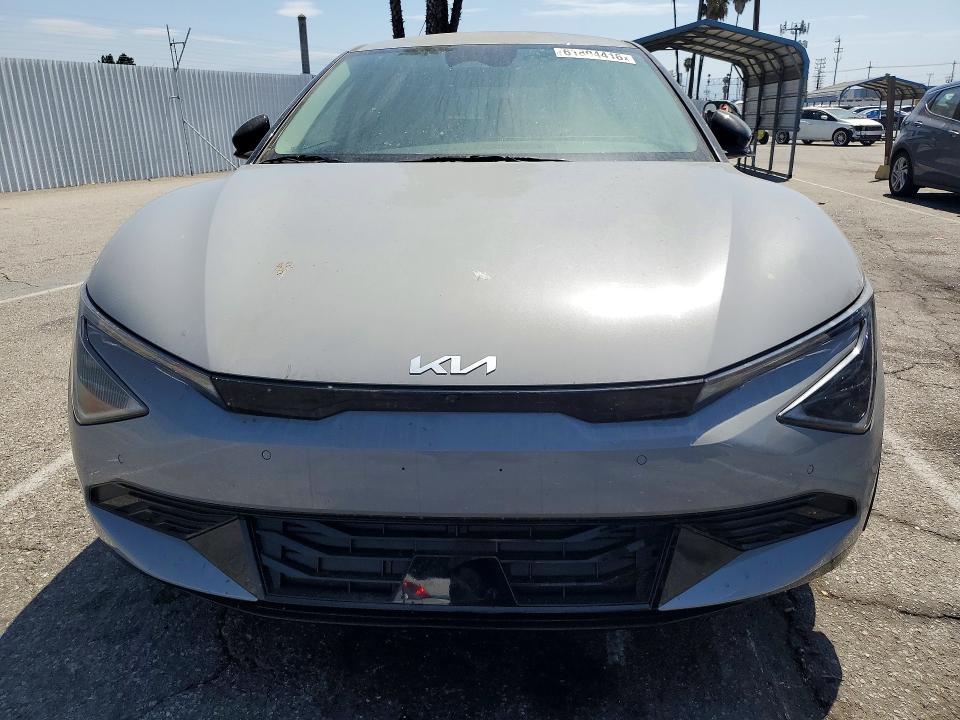 2025 Kia Ev6 მანქანა იყიდება აუქციონზე, vin: 5XYC34JA1SG013937, აუქციონის ნომერი: 61894416
