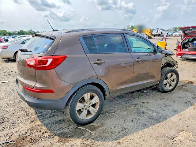 62602406 :رقم المزاد ، KNDPB3A20B7033701 vin ، 2011 Kia Sportage مزاد بيع