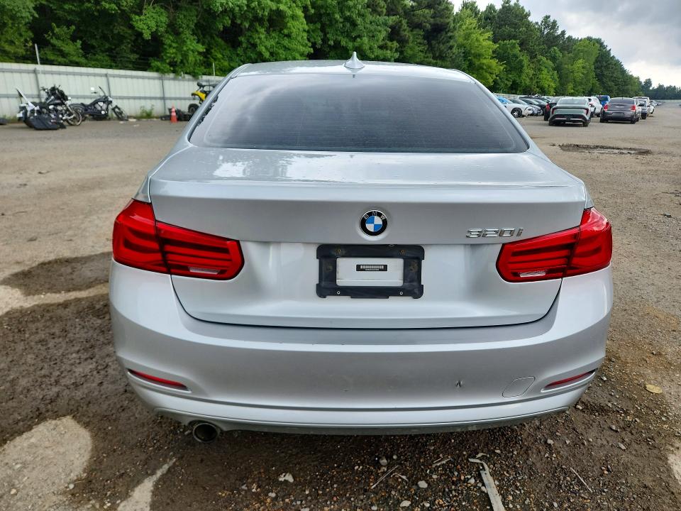 2018 Bmw 320 მანქანა იყიდება აუქციონზე, vin: WBA8A9C58JAD26992, აუქციონის ნომერი: 60769916