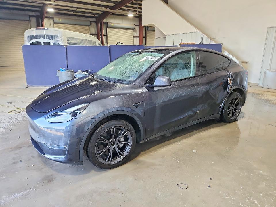 Продажа на аукционе авто 2025 Tesla Model Y, vin: 7SAYGDEE9SF318510, номер лота: 59997956