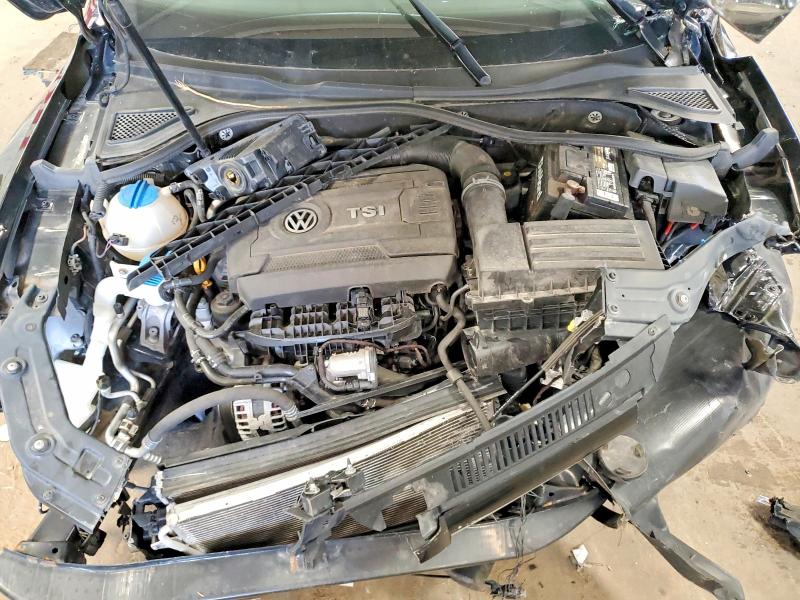 61558226 :رقم المزاد ، 1VWAS7A3XFC105374 vin ، 2015 Volkswagen Passat مزاد بيع