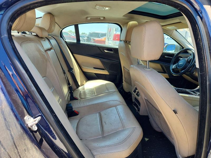 62762036 :رقم المزاد ، SAJAE4BG7HA968787 vin ، 2017 Jaguar Xe مزاد بيع