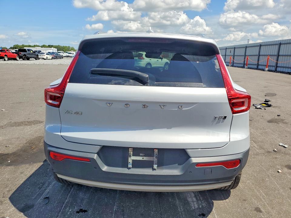 Продаж на аукціоні авто 2021 Volvo Xc40, vin: YV4162UK2M2403804, номер лоту: 61330316