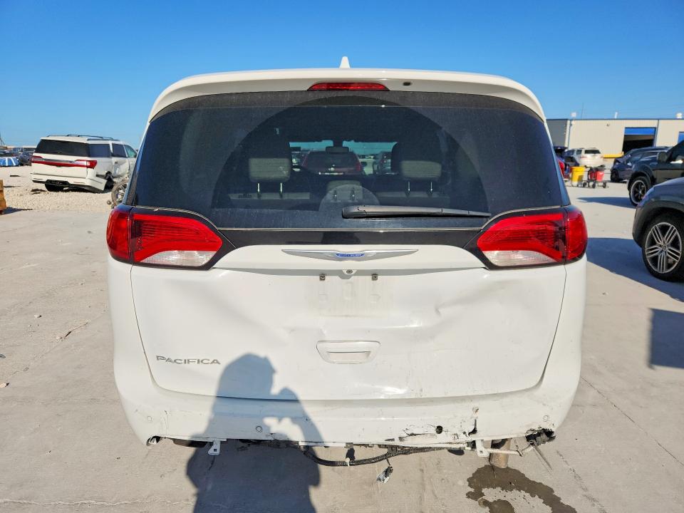Продажа на аукционе авто 2019 Chrysler Pacifica, vin: 2C4RC1BG1KR554476, номер лота: 60789306