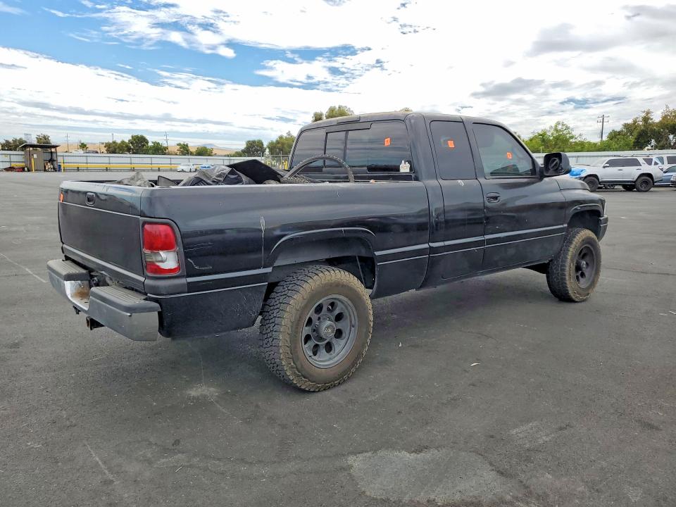 Продажа на аукционе авто 2001 Dodge Ram 1500, vin: 3B7HC13YX1M552394, номер лота: 61880316