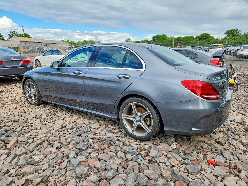 62981066 :رقم المزاد ، 55SWF4KBXHU195406 vin ، 2017 Mercedes-benz C مزاد بيع
