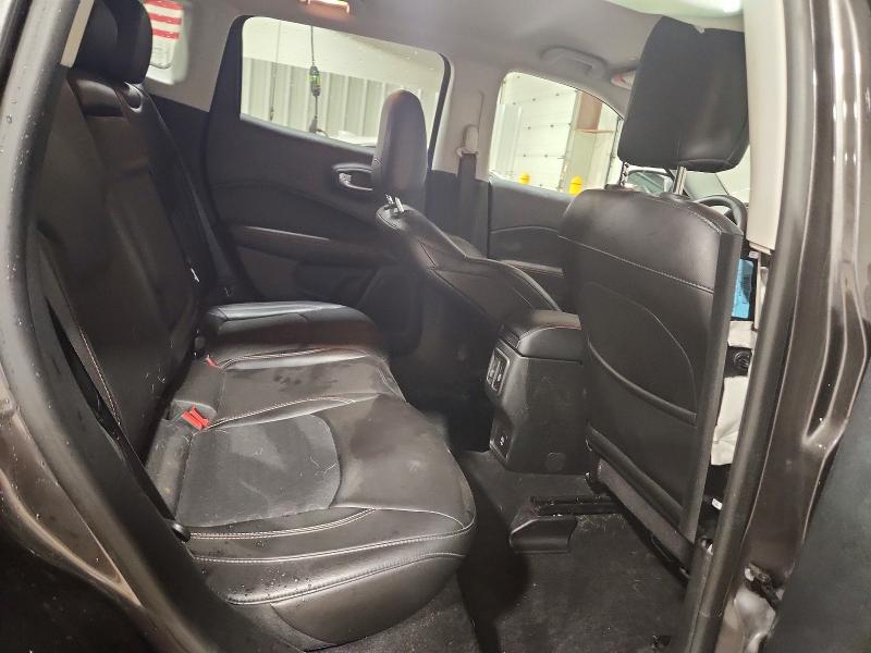 2018 Jeep Compass მანქანა იყიდება აუქციონზე, vin: 3C4NJDBB4JT457360, აუქციონის ნომერი: 61084986
