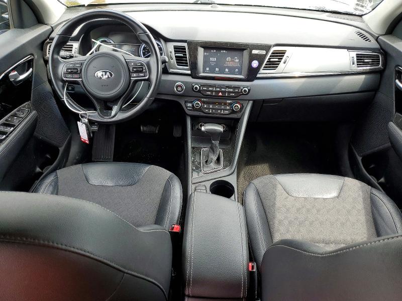 61681096 :رقم المزاد ، KNDCC3LC6H5081855 vin ، 2017 Kia Niro مزاد بيع