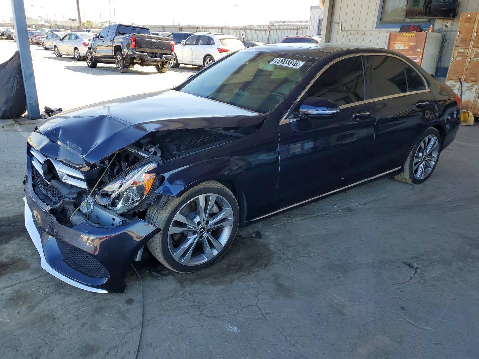 2017 Mercedes-benz C მანქანა იყიდება აუქციონზე, vin: 55SWF4JB3HU226139, აუქციონის ნომერი: 59908846