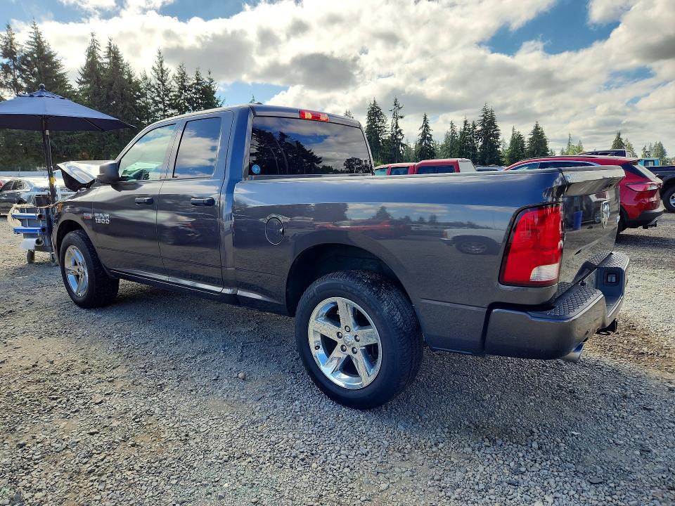 62007596 :رقم المزاد ، 1C6RR7FT1JS190900 vin ، 2018 Ram 1500 مزاد بيع