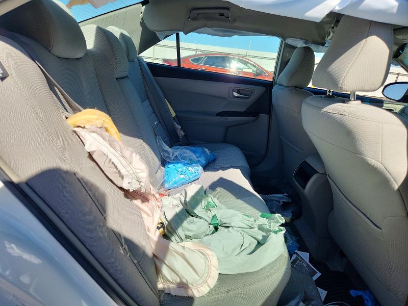 63043026 :رقم المزاد ، 4T1BF1FK4HU773303 vin ، 2017 Toyota Camry مزاد بيع