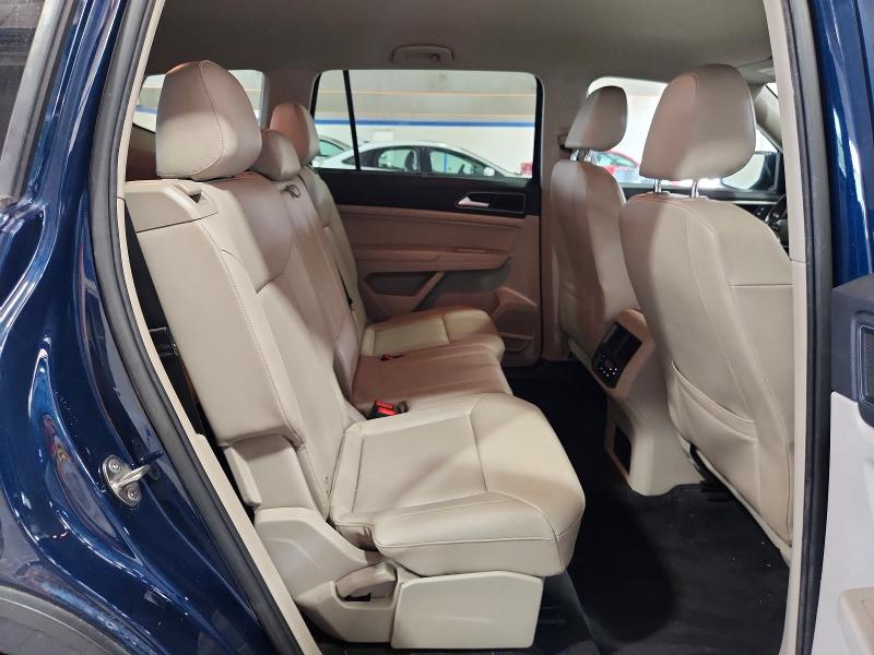 61361666 :رقم المزاد ، 1V2KR2CA1JC581215 vin ، 2018 Volkswagen Atlas مزاد بيع
