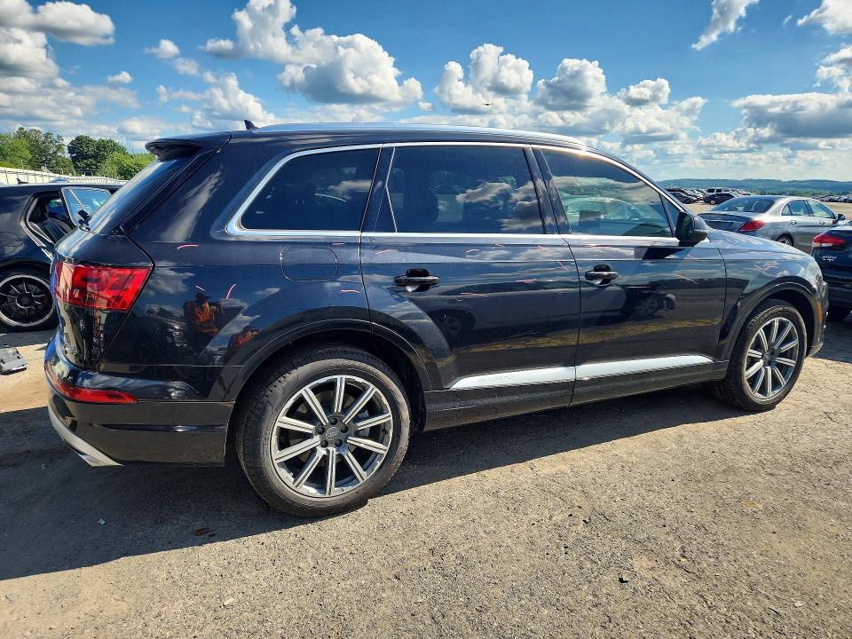 Продажа на аукционе авто 2017 Audi Q7, vin: WA1LHAF79HD043153, номер лота: 60049496