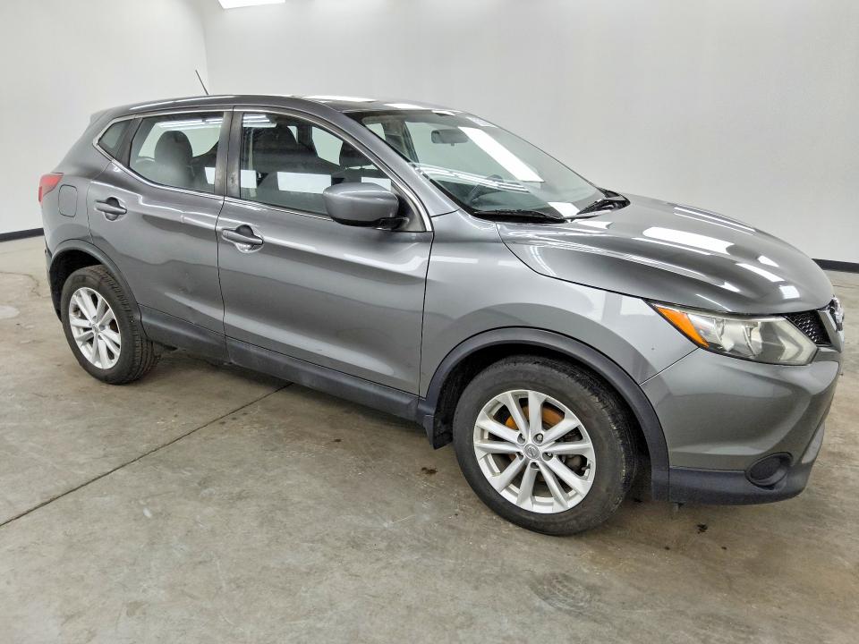 Auction sale of the 2017 Nissan Rogue Sport, vin: JN1BJ1CR9HW115858, lot number: 58545136