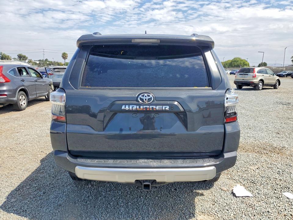 60812716 :رقم المزاد ، JTERU5JR1R6278496 vin ، 2024 Toyota 4runner مزاد بيع
