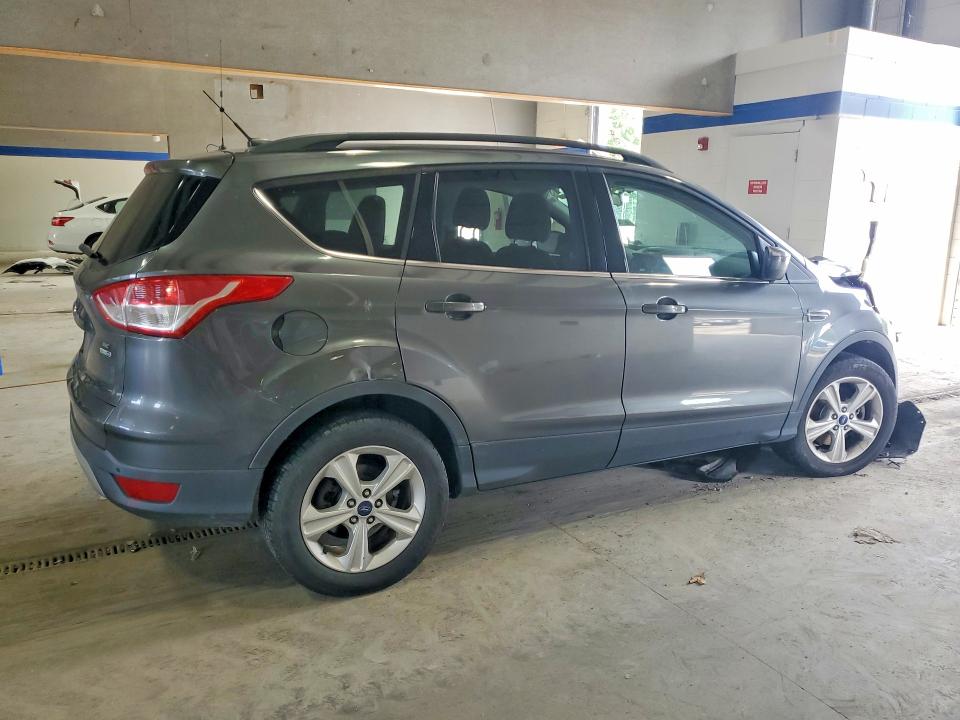 2016 Ford Escape მანქანა იყიდება აუქციონზე, vin: 1FMCU9GX0GUB51038, აუქციონის ნომერი: 62410136