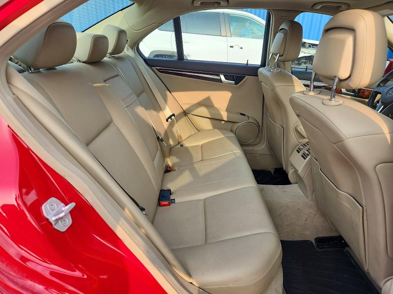 61731386 :رقم المزاد ، WDDGF4HB5DR245524 vin ، 2013 Mercedes-benz C مزاد بيع